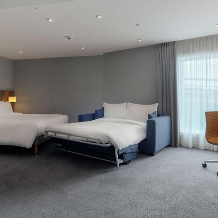 Hilton Garden Inn London Heathrow Terminal 2 And 3 Hillingdon Exterior photo